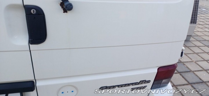 Volkswagen Ostatní modely Caravelle 2,5   T4 tdi 75kw long 1800