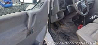 Volkswagen Ostatní modely Caravelle 2,5   T4 tdi 75kw long 1800