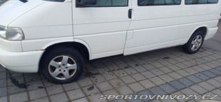 Volkswagen Ostatní modely Caravelle 2,5   T4 tdi 75kw long 1800