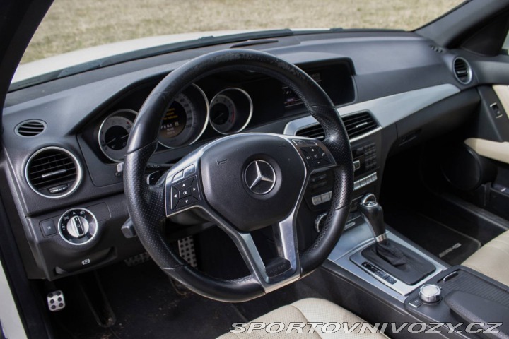 Mercedes-Benz C 300 4MATIC 170 kW / NA S 2011