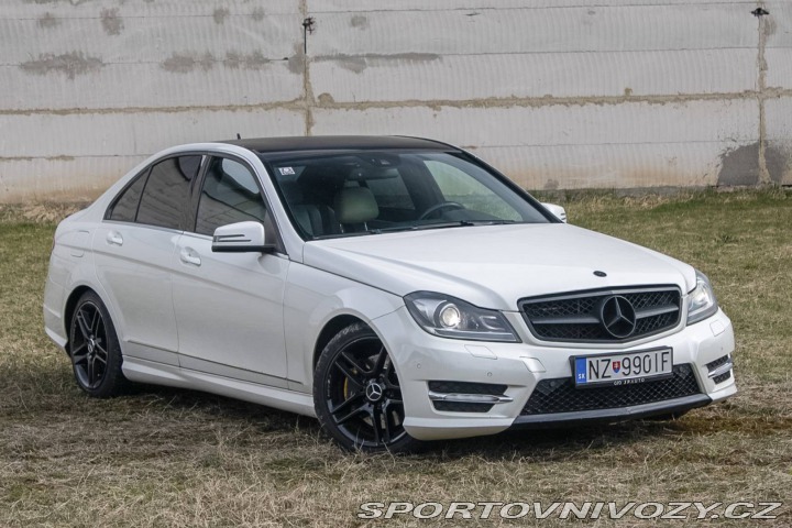 Mercedes-Benz C 300 4MATIC 170 kW / NA S 2011