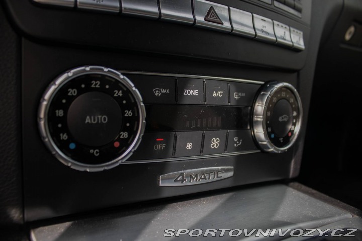 Mercedes-Benz C 300 4MATIC 170 kW / NA S 2011