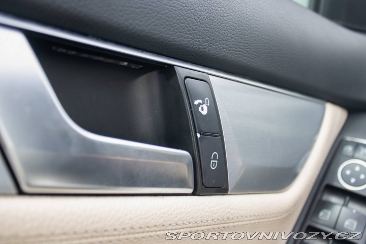 Mercedes-Benz C 300 4MATIC 170 kW / NA S 2011