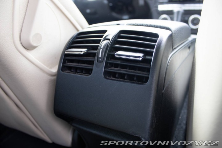 Mercedes-Benz C 300 4MATIC 170 kW / NA S 2011