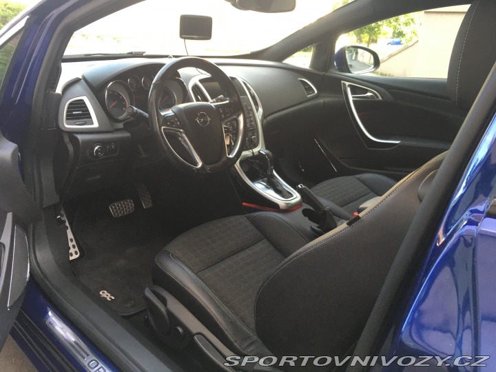 Opel Astra GTC, OPC line 1.6 TURBO 2014