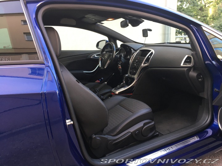 Opel Astra GTC, OPC line 1.6 TURBO 2014