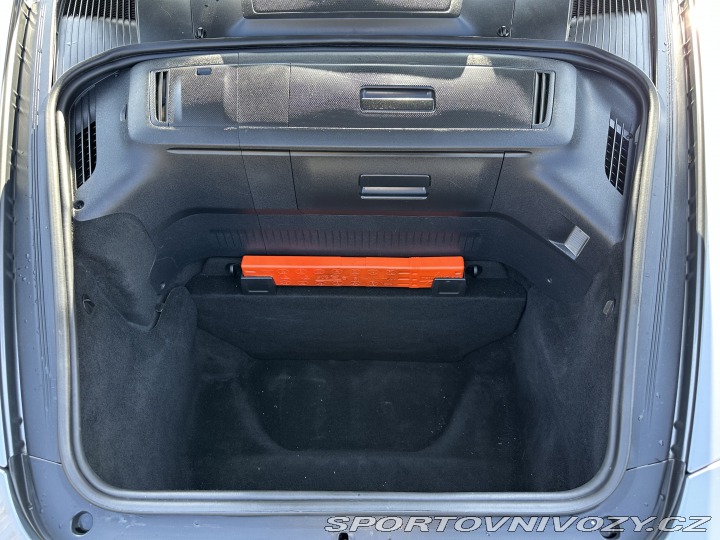 Porsche 911 3.8 Carrera S 2005