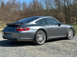 Porsche 911 3.8 Carrera S 2005