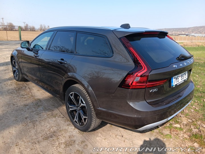 Volvo V90 V90 CC 4x4 diesel B5 2022