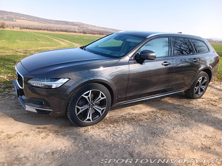 Volvo V90 V90 CC 4x4 diesel B5 2022