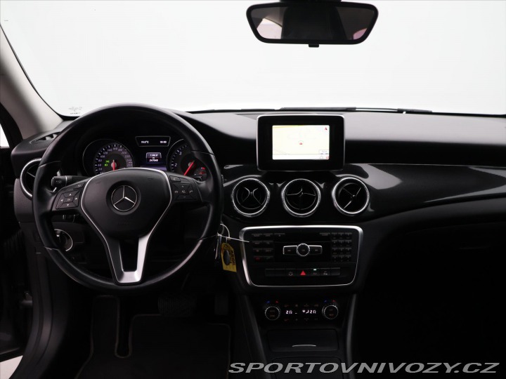 Mercedes-Benz CLA 2,1 CDI 125kW Aut. Xenon 2014