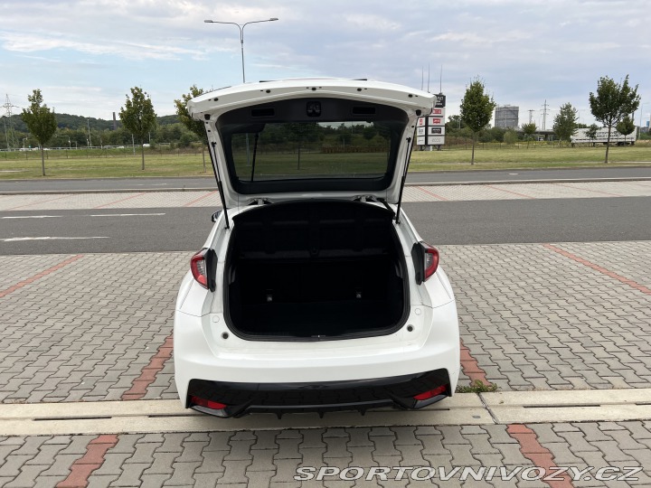 Honda Civic IX facelift 1.8 i-VTEC 10 2016