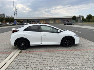 Honda Civic IX facelift 1.8 i-VTEC 10 2016