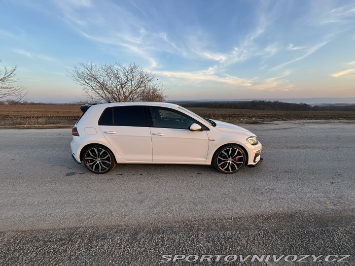 Volkswagen Golf 7.5 GTI Performance 2019