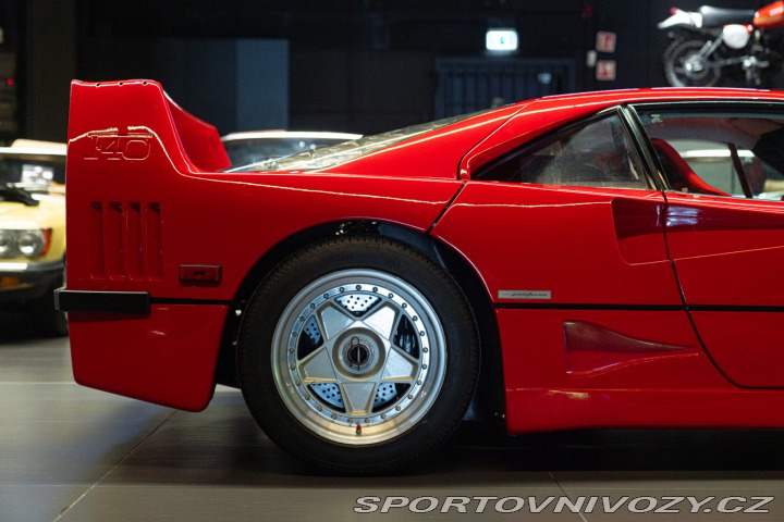 Ferrari F40  1991