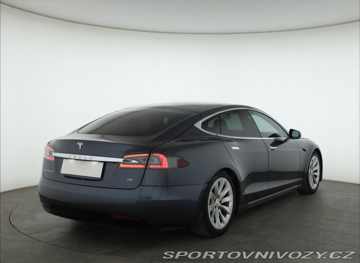 Tesla Model S 75D 2018