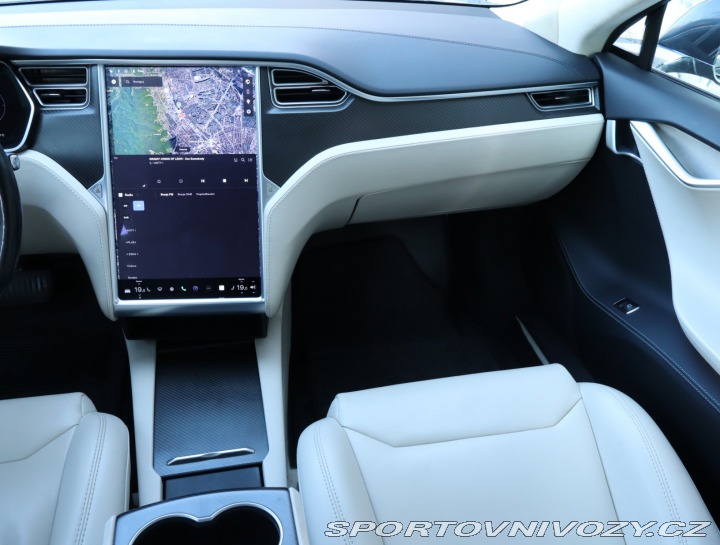 Tesla Model S 75D 2018