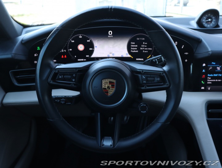 Porsche Taycan 84 kWh Plus 2022