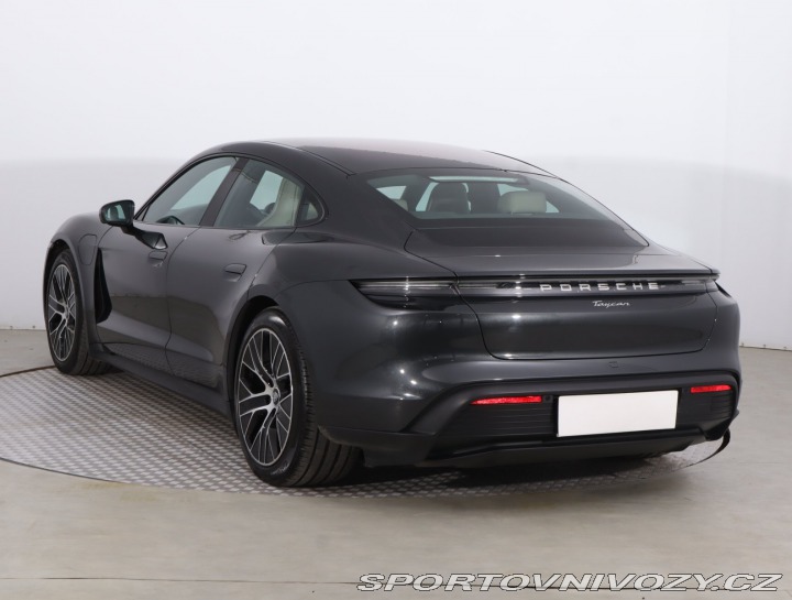 Porsche Taycan 84 kWh Plus 2022