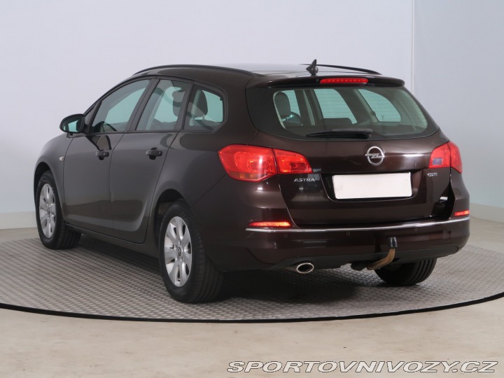 Opel Astra 2.0 CDTI 2014