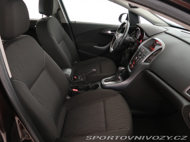 Opel Astra 2.0 CDTI 2014