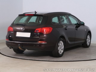 Opel Astra 2.0 CDTI 2014