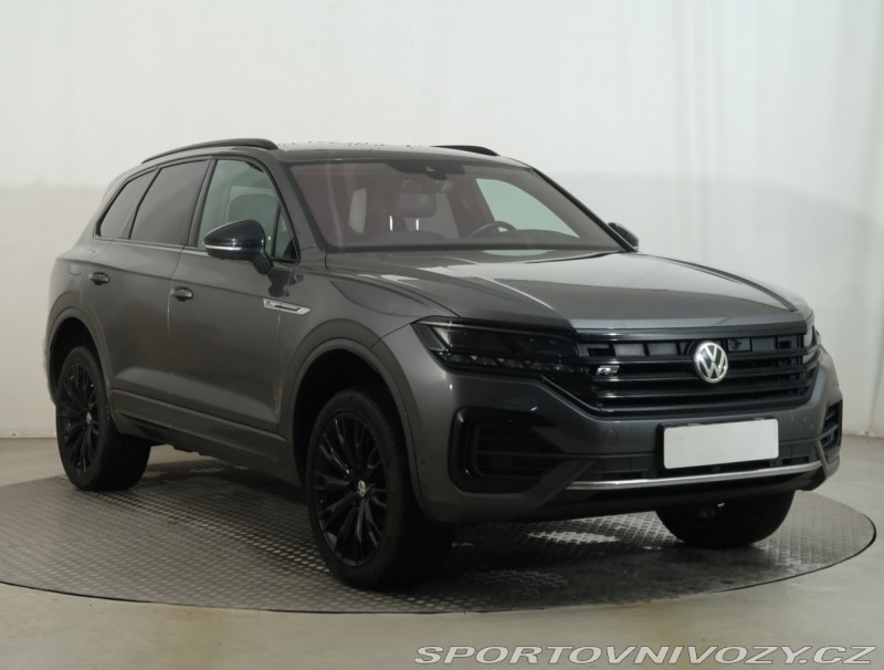 Volkswagen Ostatní modely Touareg R-Line 3.0 TDI