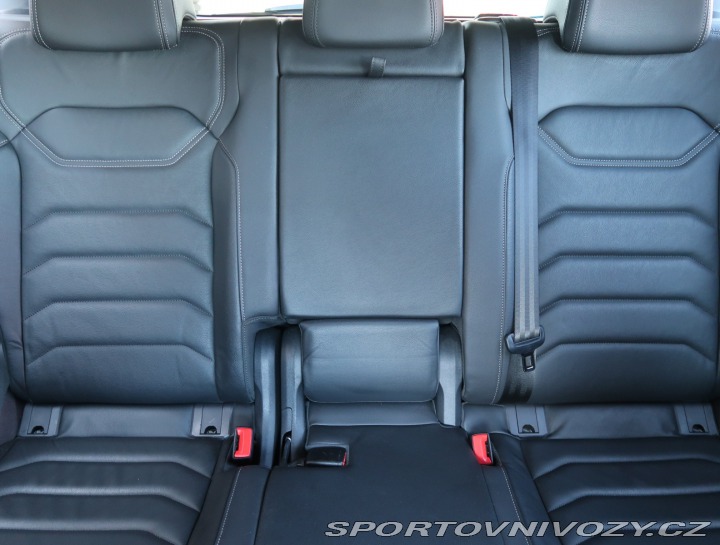 Volkswagen Ostatní modely Touareg R-Line 3.0 TDI 2020