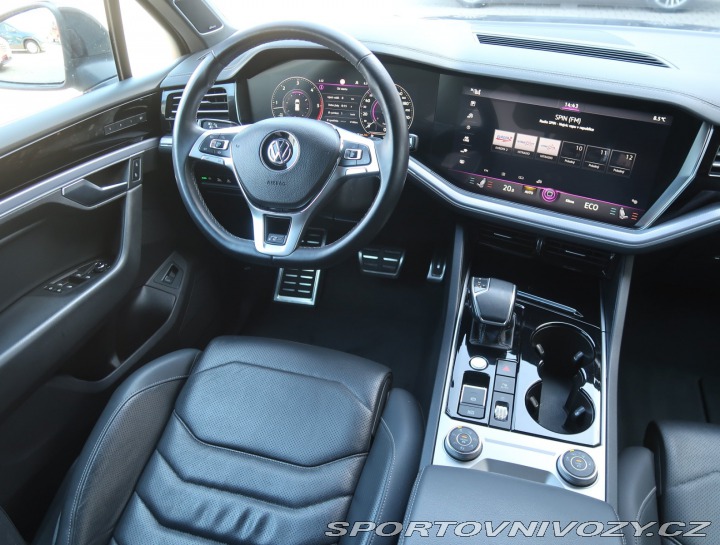 Volkswagen Ostatní modely Touareg R-Line 3.0 TDI 2020