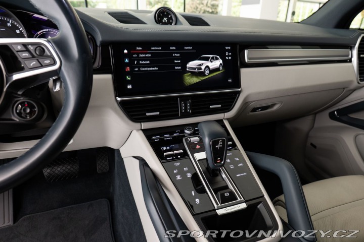 Porsche Cayenne E-Hybrid Platinum Edition 2022