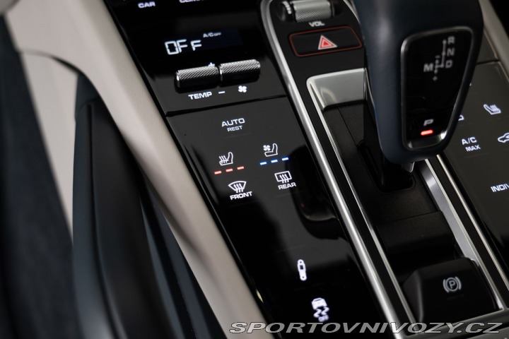 Porsche Cayenne E-Hybrid Platinum Edition 2022