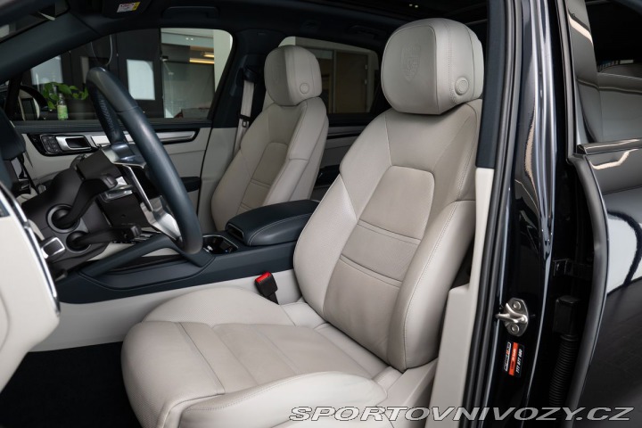 Porsche Cayenne E-Hybrid Platinum Edition 2022