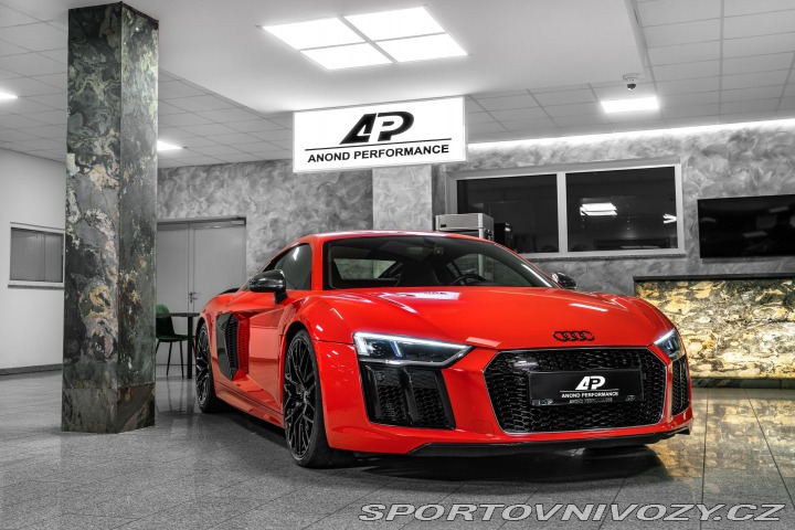 Audi R8 B&O/KARBON/SEATS/PDC/ 2015