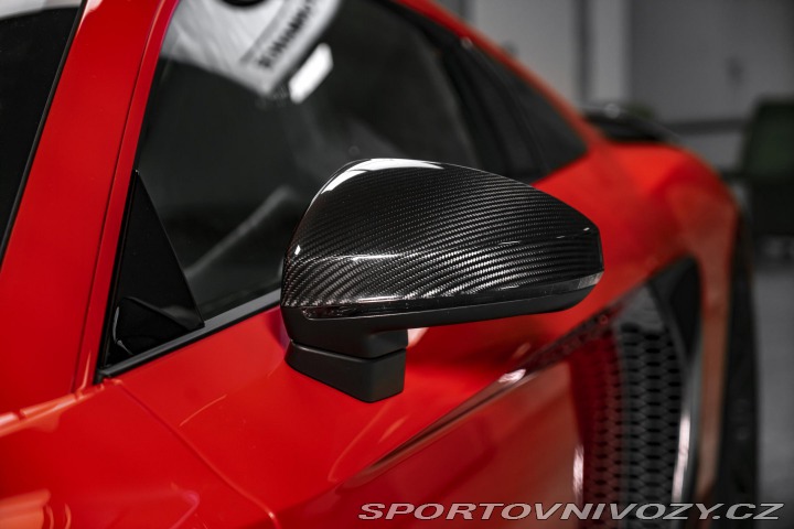 Audi R8 B&O/KARBON/SEATS/PDC/ 2015