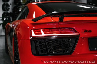 Audi R8 B&O/KARBON/SEATS/PDC/ 2015