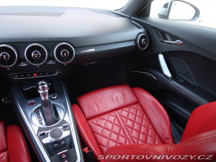 Audi TT TTS 2.0 TFSI 2015