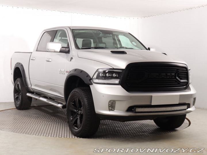 Ostatní značky Ostatní modely Ram 1500 5.7 V8 Hemi 2016