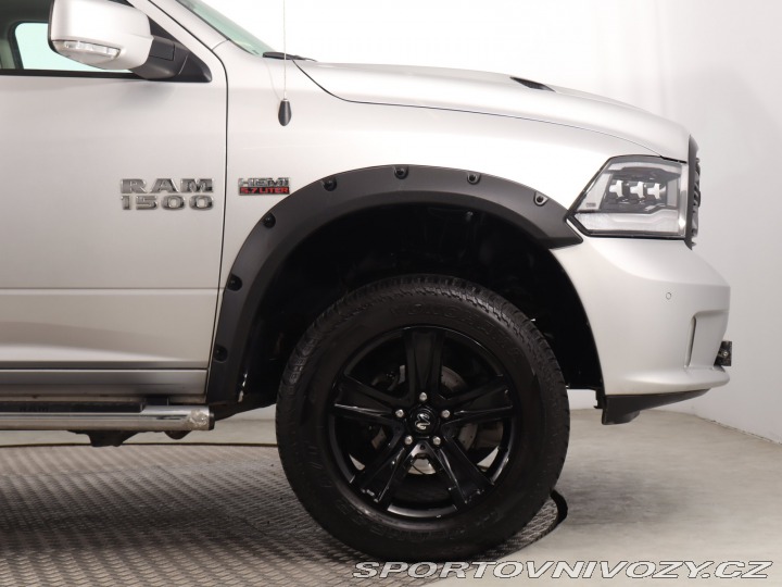 Ostatní značky Ostatní modely Ram 1500  5.7 V8 Hemi 2016
