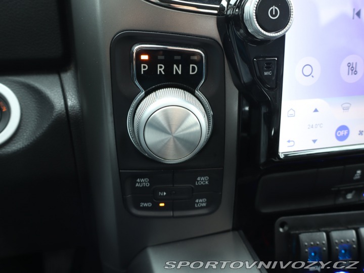 Ostatní značky Ostatní modely Ram 1500  5.7 V8 Hemi 2016