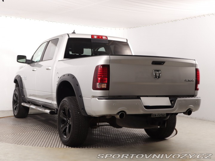 Ostatní značky Ostatní modely Ram 1500 5.7 V8 Hemi 2016