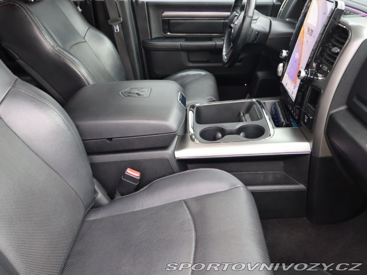 Ostatní značky Ostatní modely Ram 1500  5.7 V8 Hemi 2016