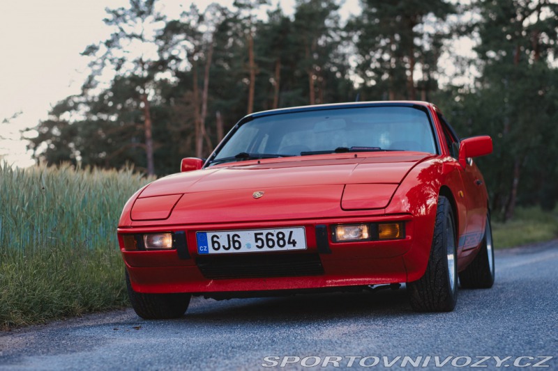 Porsche 924 