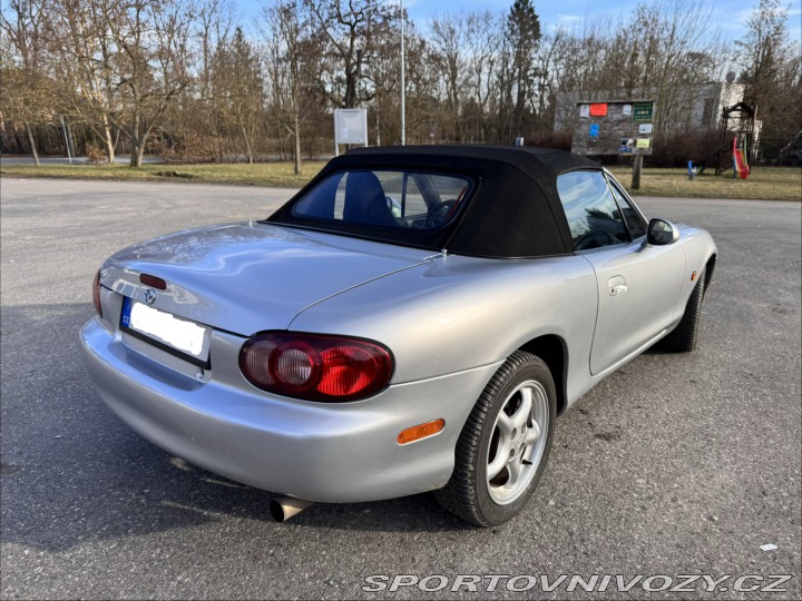 Mazda MX-5 2005