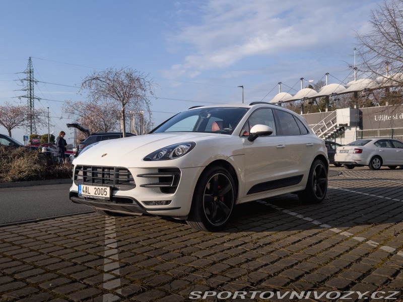 Porsche Macan SUV