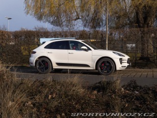 Porsche Macan SUV 2015