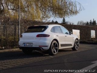 Porsche Macan SUV 2015