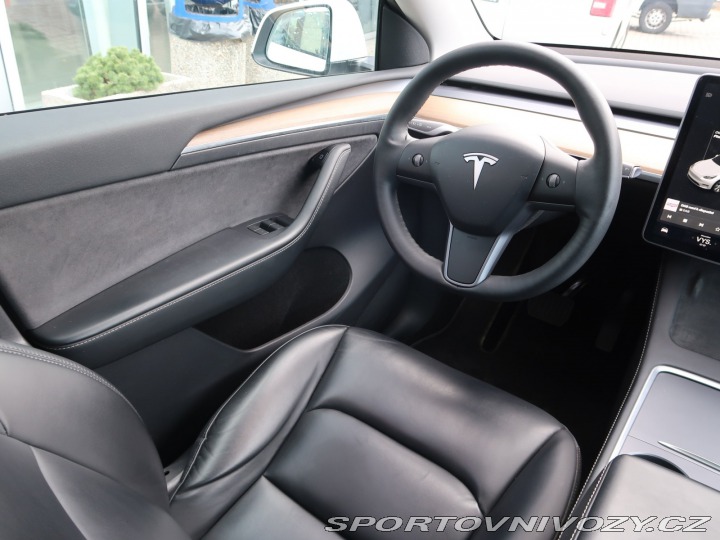 Tesla Model Y Long Range AWD 75kWh 2021