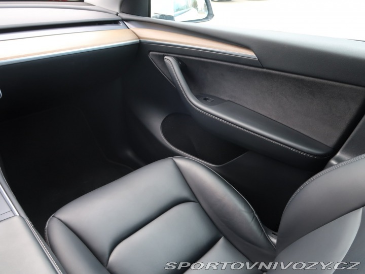 Tesla Model Y Long Range AWD 75kWh 2021