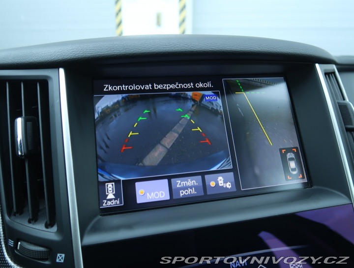 Infiniti Q50 Hybrid AWD 2016