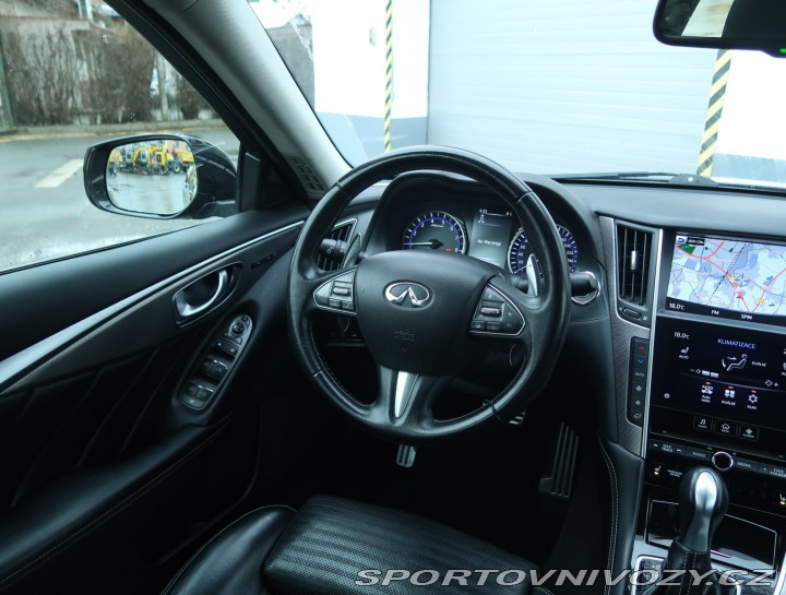 Infiniti Q50 Hybrid AWD 2016